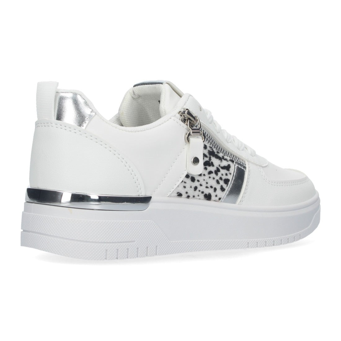 Zapatilla Blanca con Detalle Plateado