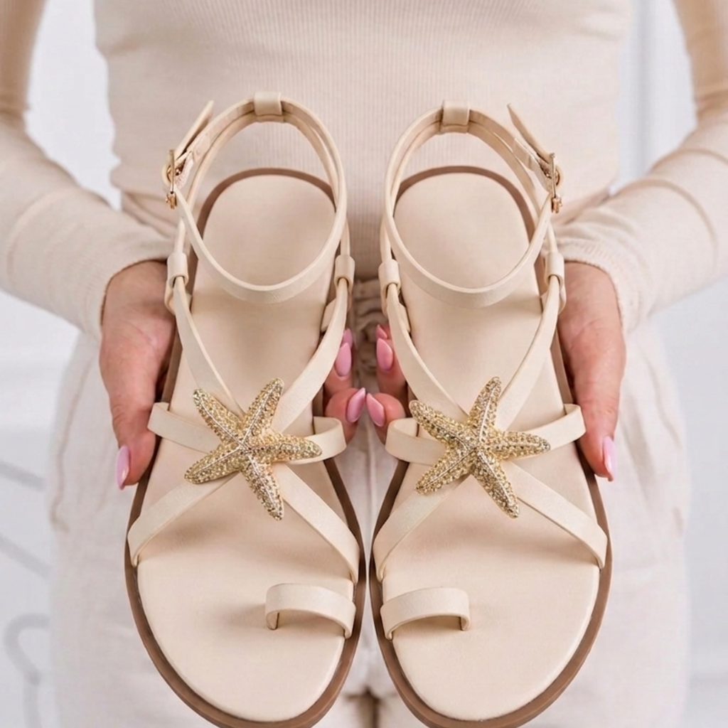 Sandalia romana plana con decoración de estrella - 5269-Beige