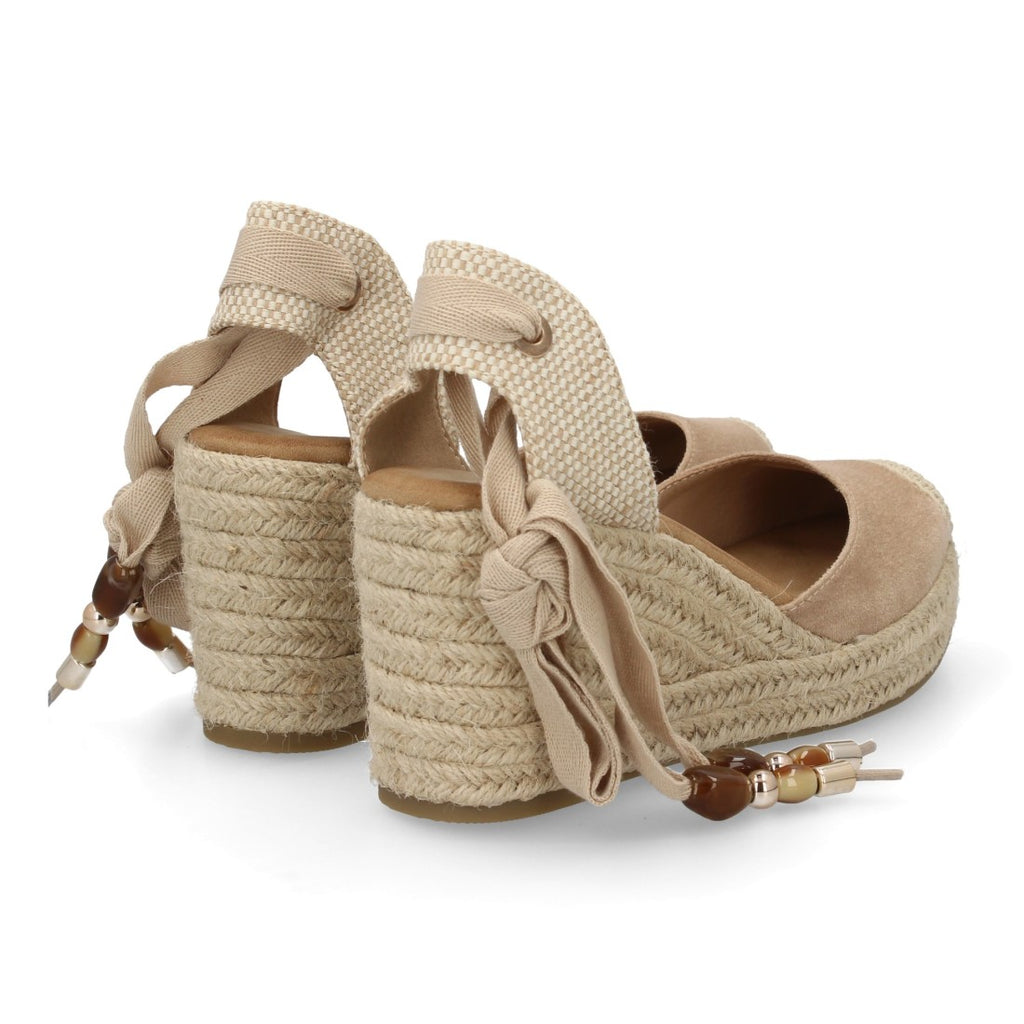 Sandalia Valenciana de Cuña con Estilo Artesanal y Cintas Decorativas - Beige
