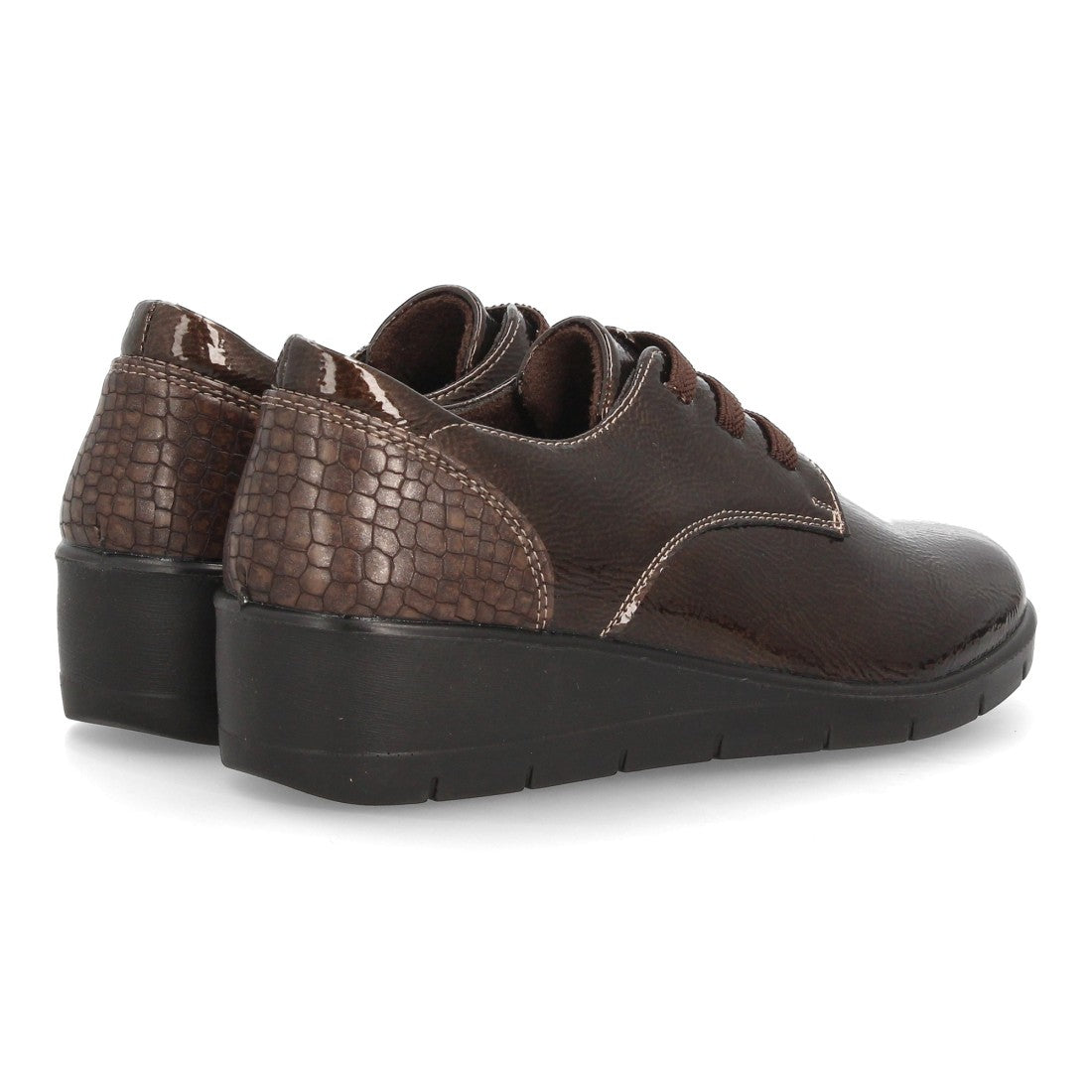 Zapatos de Mujer con Cuña, Cordones y Acabado Brillante -Marron