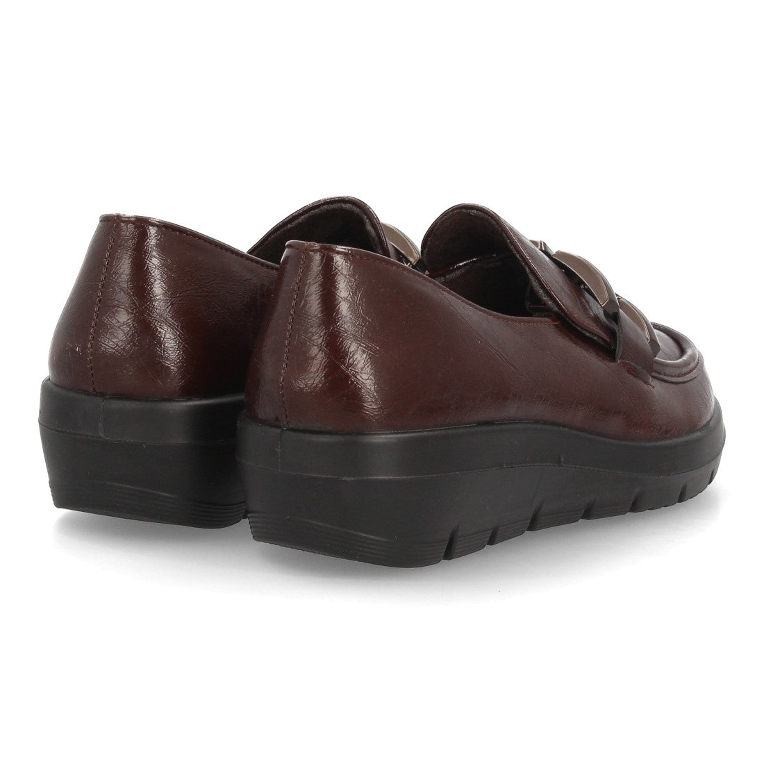 Mocasines de Mujer con Cuña Baja, Acabado Brillante y Eslabones -Marron
