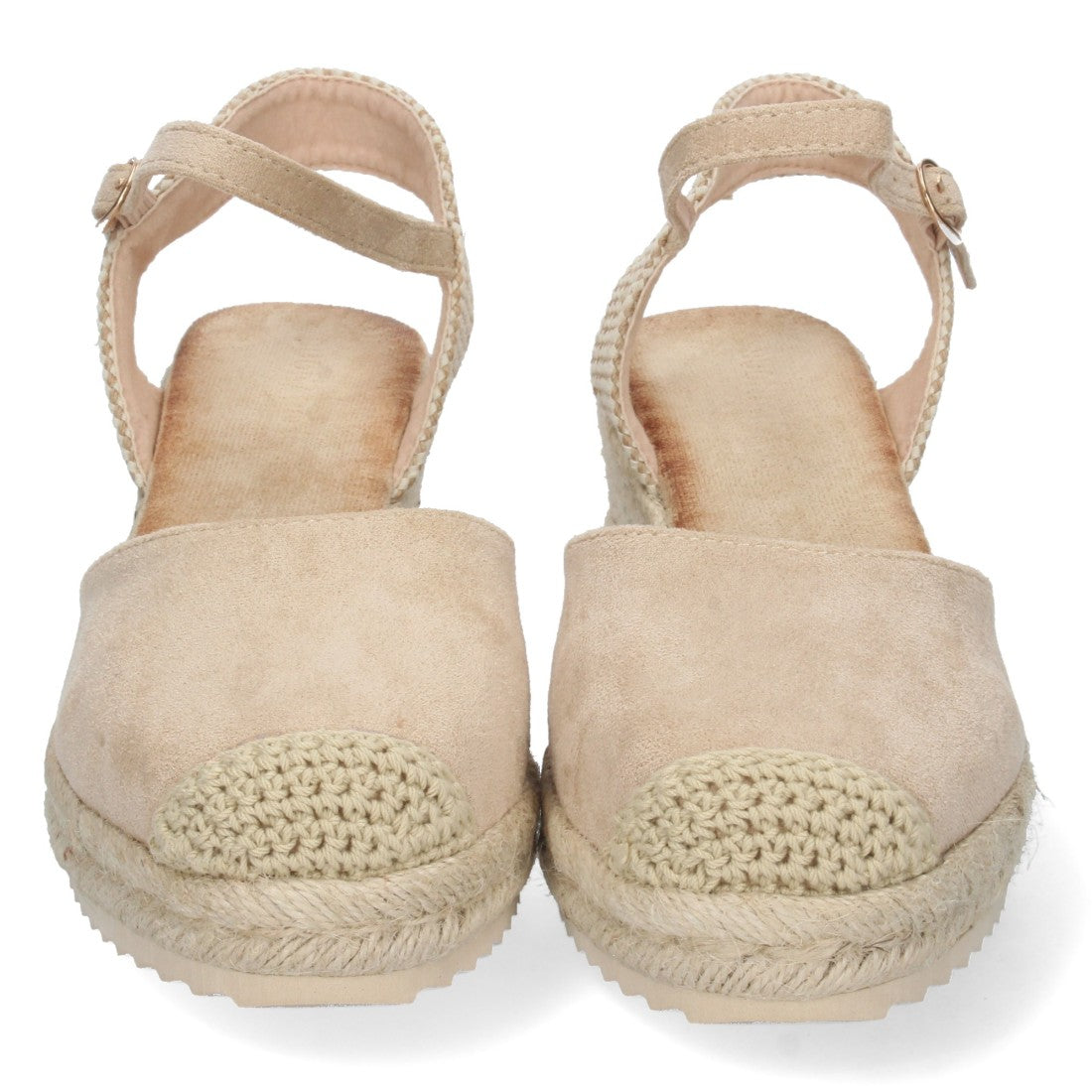 Sandalia de Cuña con Pala Cerrada Beige