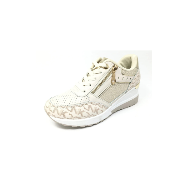 Zapatilla de Cuña Urban Chic – Estilo y Altura