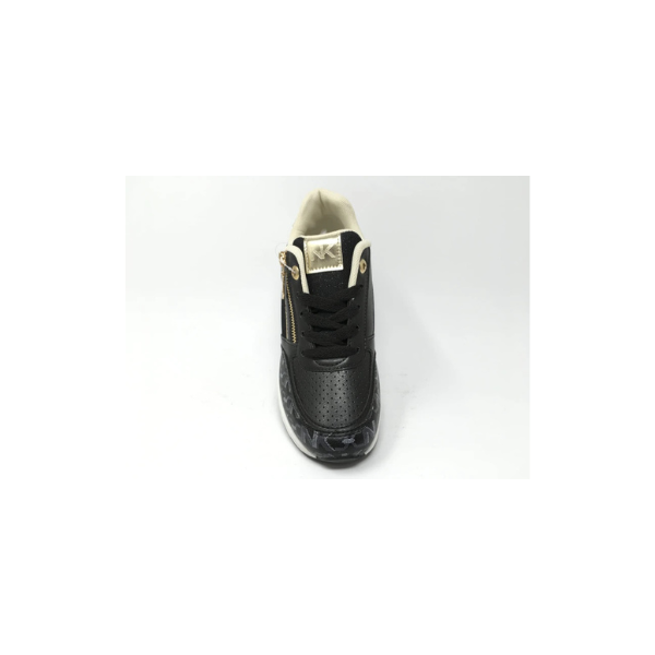 Zapatilla de Cuña Urban Chic – Estilo y Altura