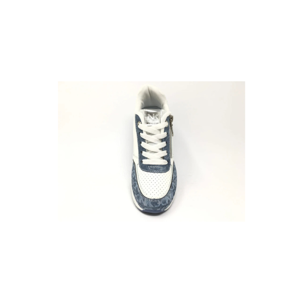 Zapatilla de Cuña Urban Chic – Estilo y Altura